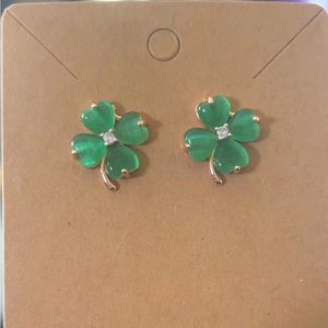Brand New St Patrick's Day earrings stud ☘️